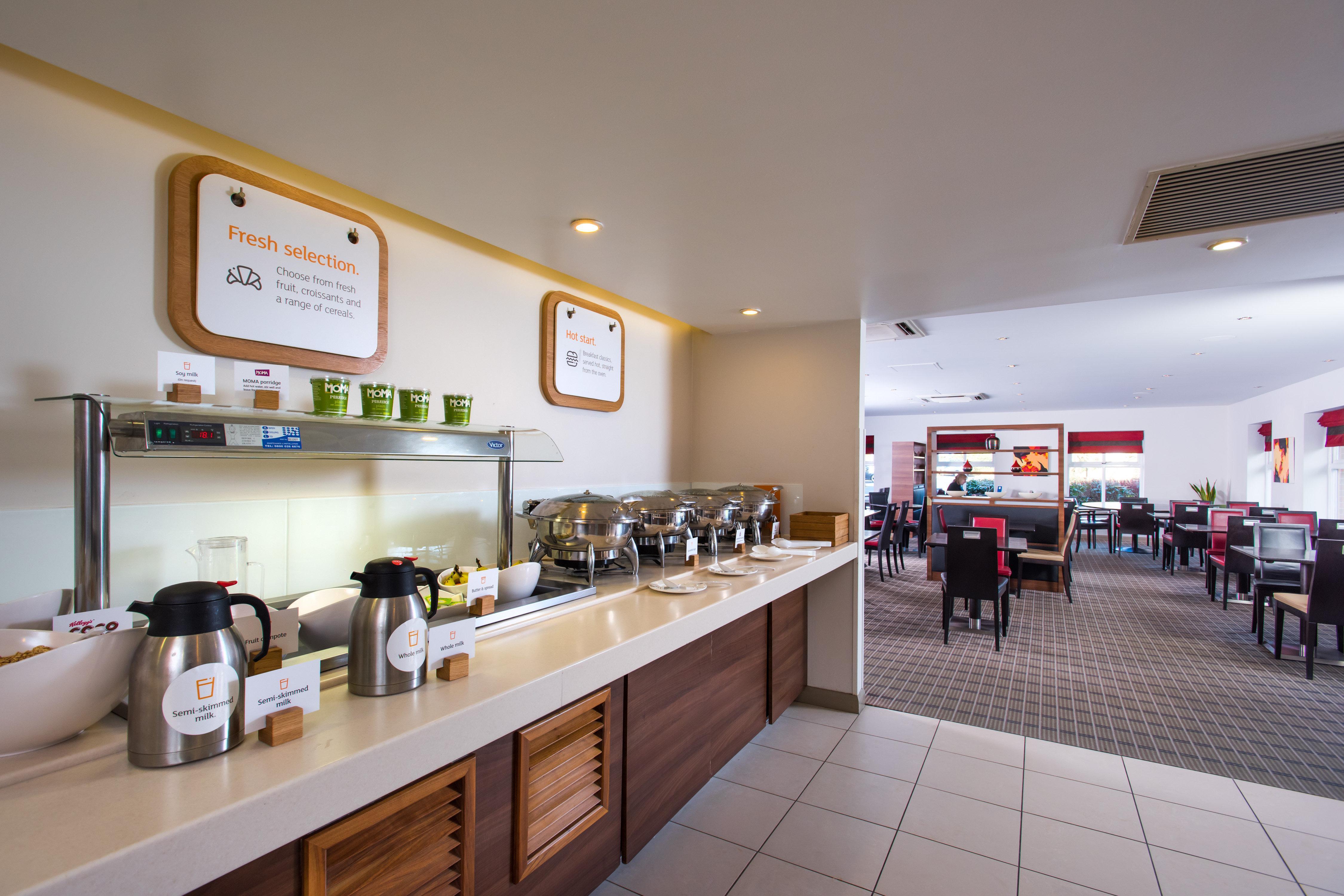 Holiday Inn Express Warwick - Stratford-Upon-Avon By Ihg Eksteriør bilde