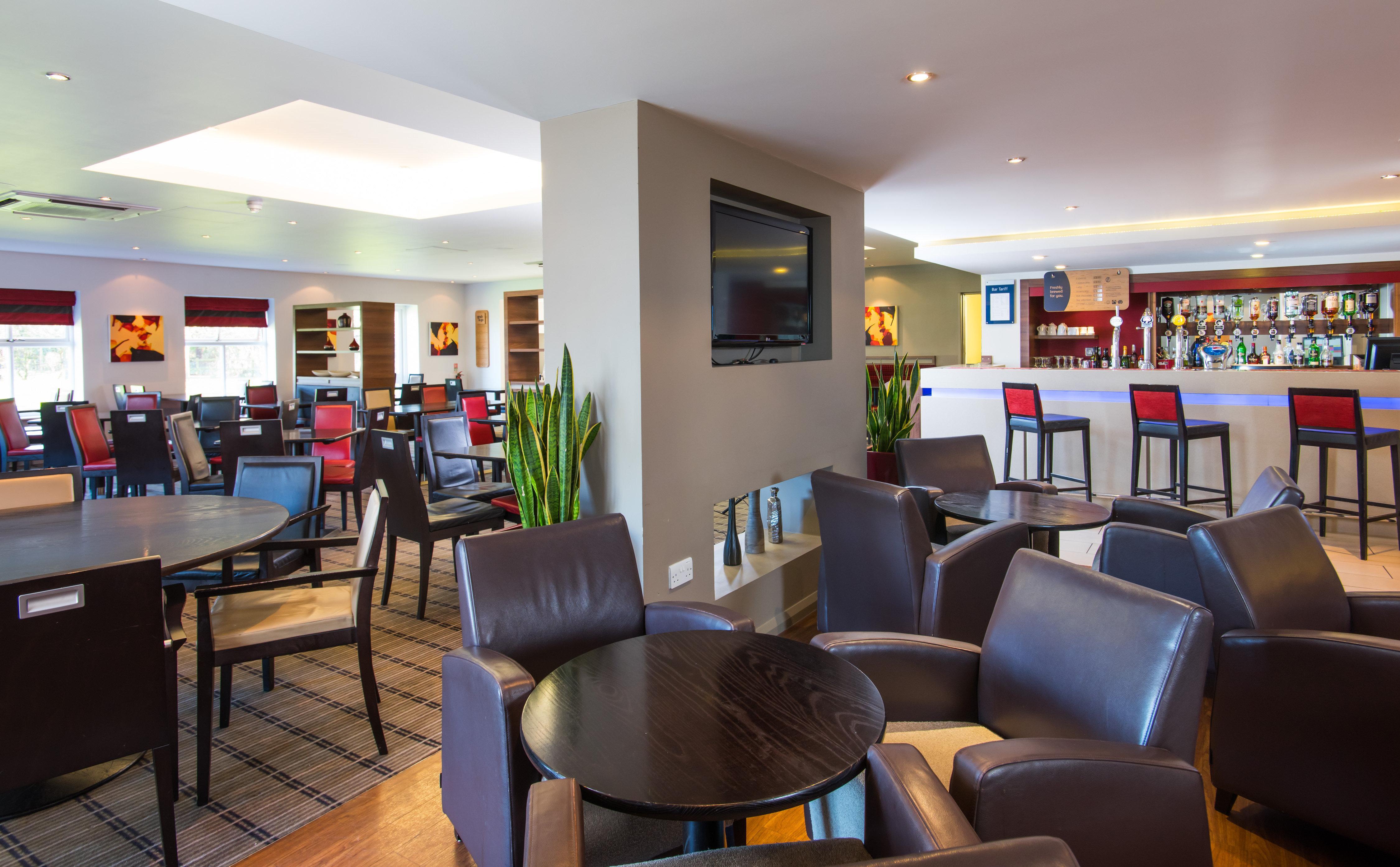 Holiday Inn Express Warwick - Stratford-Upon-Avon By Ihg Eksteriør bilde