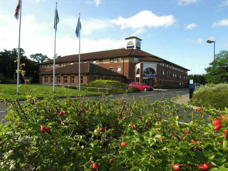 Holiday Inn Express Warwick - Stratford-Upon-Avon By Ihg Eksteriør bilde